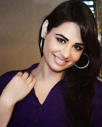 Mandy Takhar